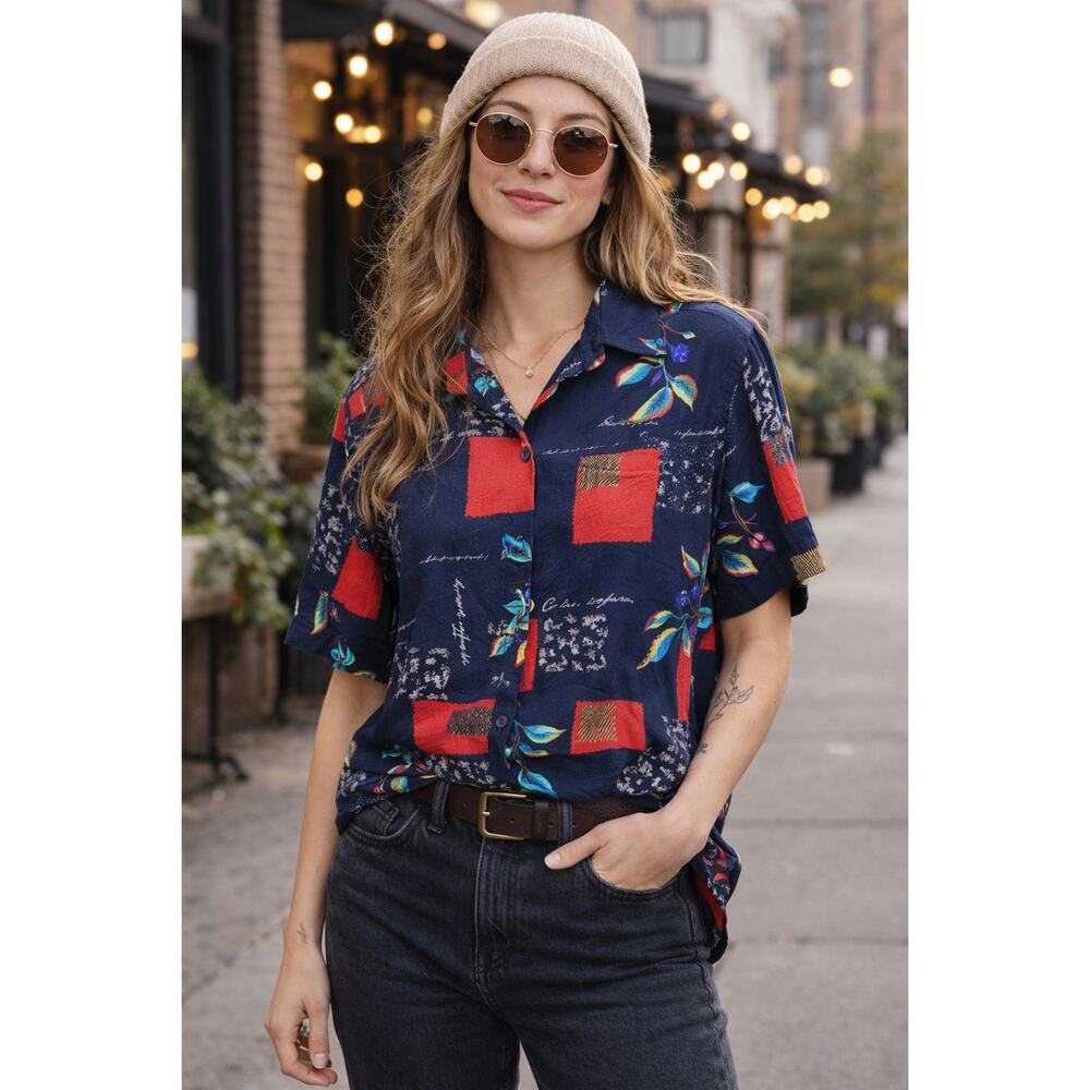 Alfred Dunner Cherry Branch Short Sleeve Top Button Front Red Blue Floral Sz 18